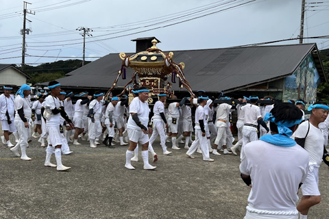 下立松原神社の神輿接待